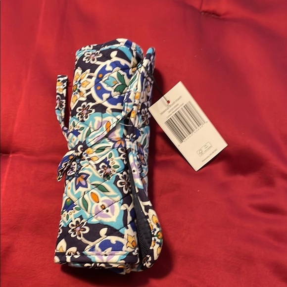 Vera Bradley makeup brush roll - Picture 1 of 4